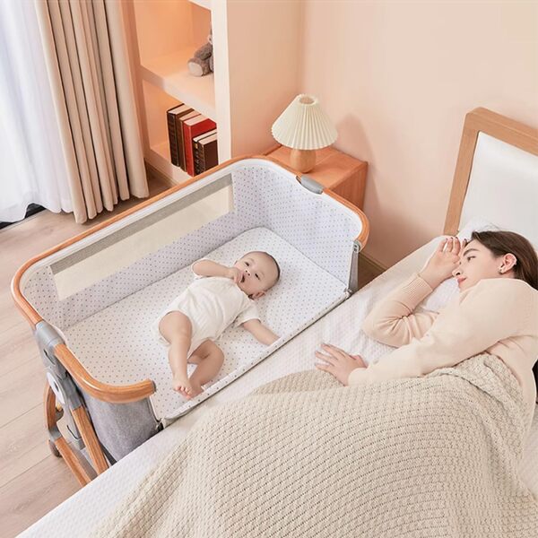 Joyeuse Planet - Lit Berceau Cododo Bebe, Dormir Ensemble en Toute Sécurité, Matelas en Fibre Coco, Table à Langer, Facile à Assembler et à Plier, Lit d'enfant Portable pour Nouveau-né (Woody)