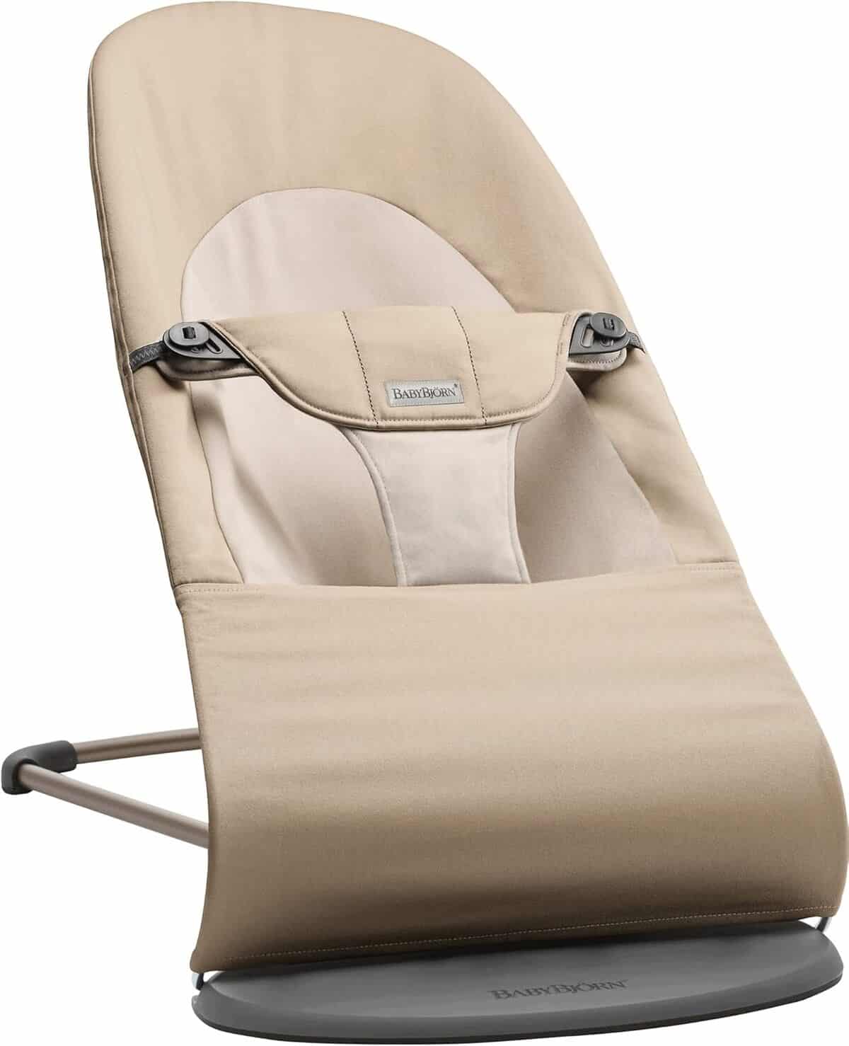 Test du transat Balance Soft de BabyBjörn : confort kaki/beige