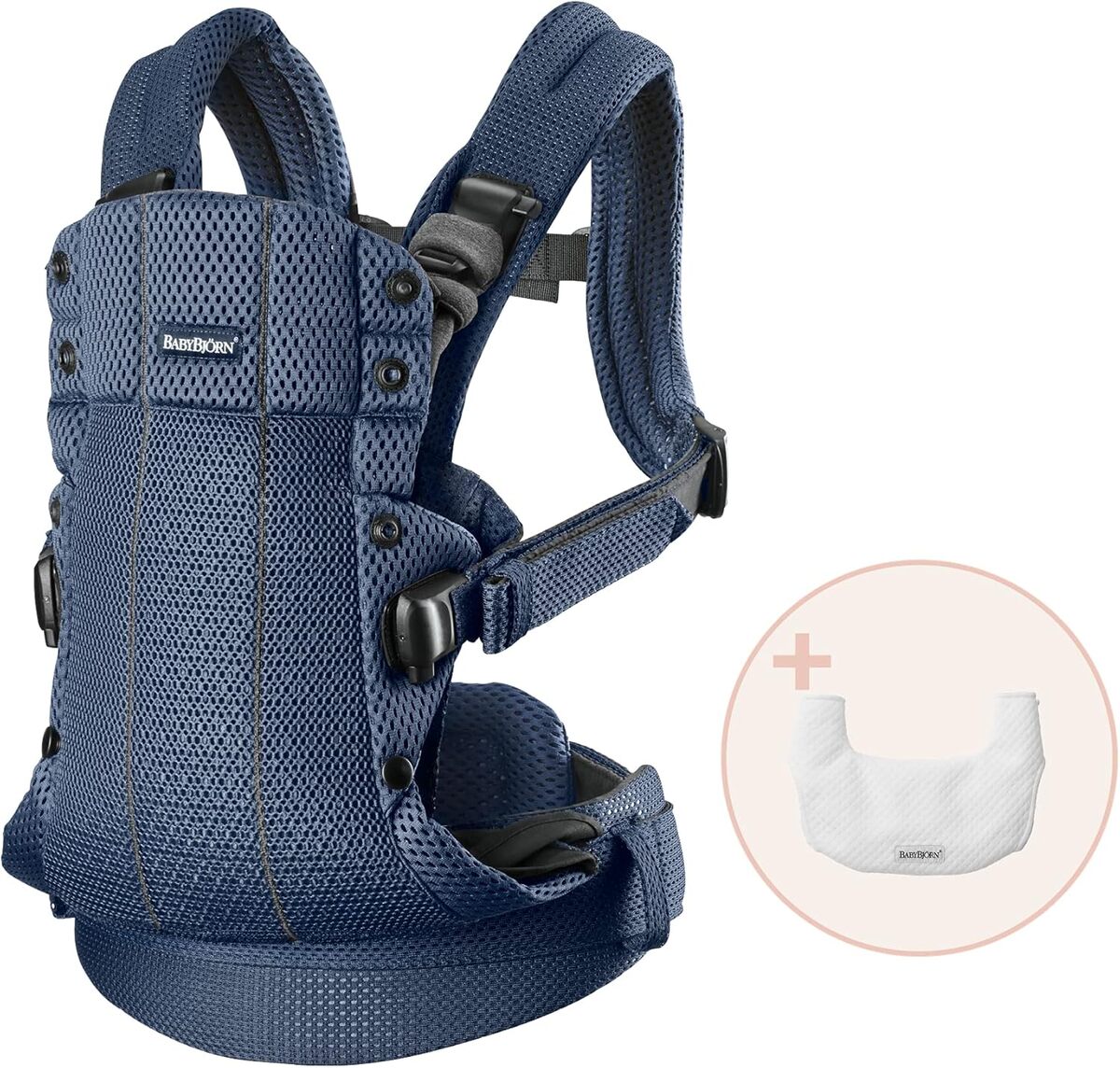 Test du porte-bébé Babybjörn Harmony 3D Mesh blue marine avec bavoir