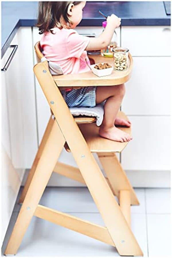 Découvrez notre test détaillé de la chaise haute évolutive Moby-System en bois : confort, sécurité et design pour accompagner bébé à chaque étape de sa croissance.