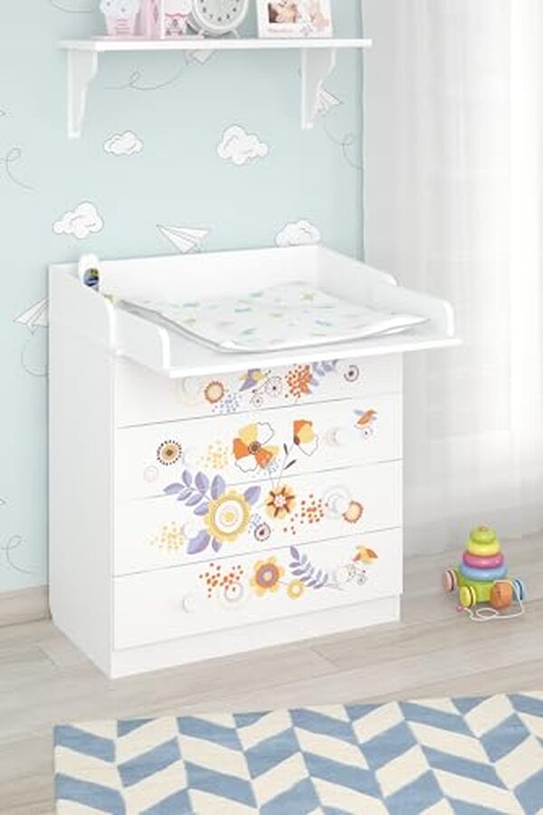 Découvrez notre test détaillé de la table à langer Shefa 4 tiroirs : fonctionnalité, adaptabilité et modularité pour votre confort et celui de bébé